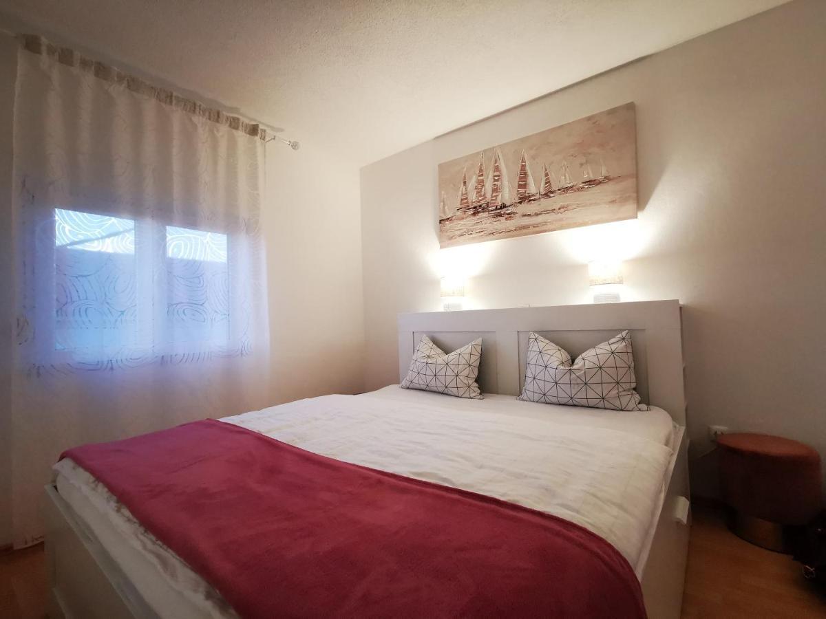 Villa Mala Vala #1 - Seeview - 80 Qm - 2 Sz - 4 Pers トロギール エクステリア 写真